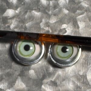 Doll eyes only “beautifully custom” doll eyes